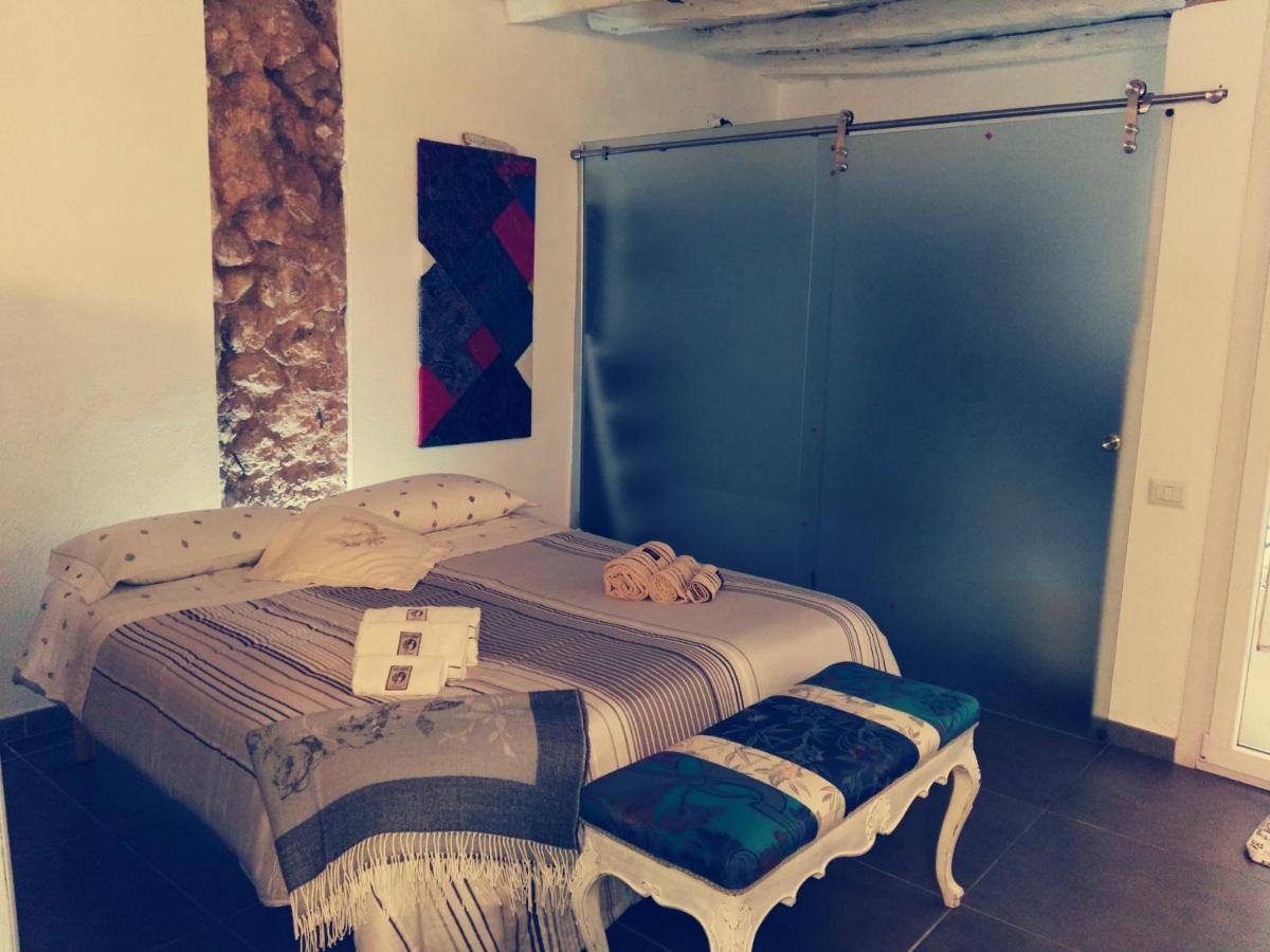 Cozy Loft In The Heart Of Cagliari Villa Exteriör bild